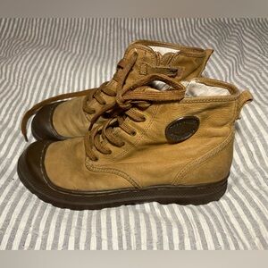 Palladium Women’s ' Tan Boots EU 37